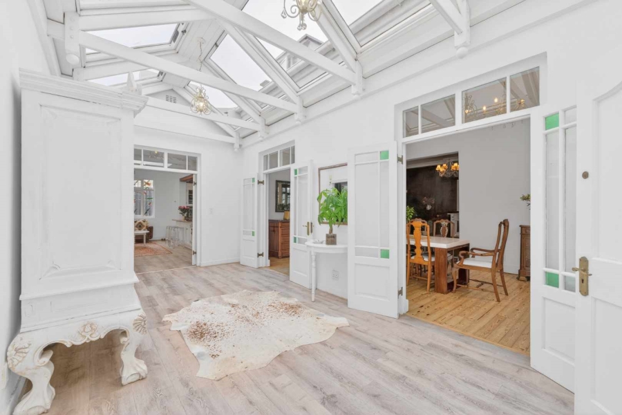 4 Bedroom Property for Sale in Tamboerskloof Western Cape